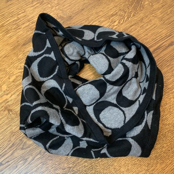 Coach Accessories - Coach Snood NWT